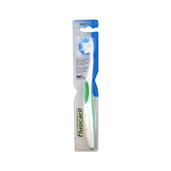 BROSSE A DENTS MEDIUM FLUOCARIL